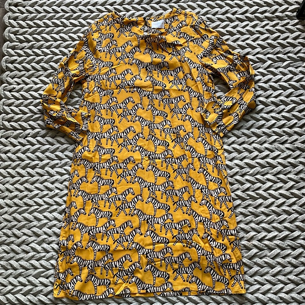 Bold & unique shift dress!